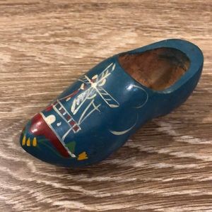 Made in Holland wooden Handpainted shoe decor